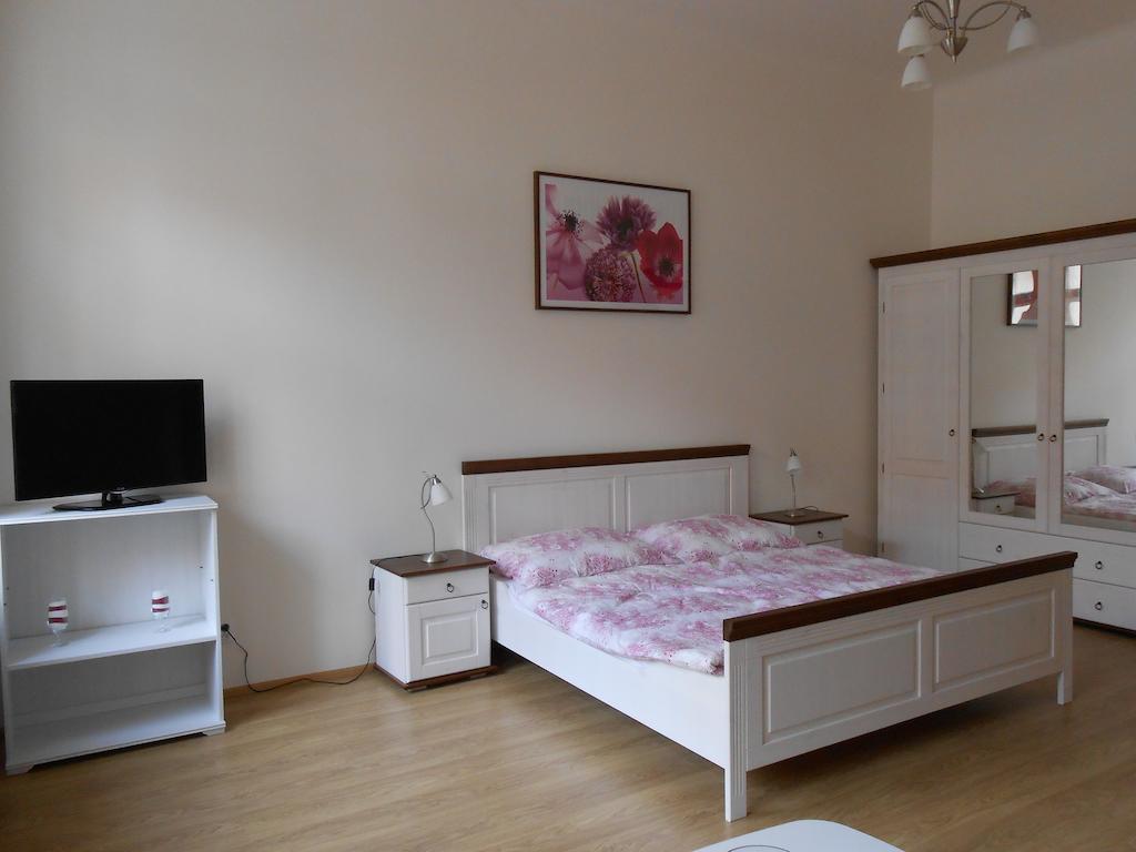 Charles IV Apartments Praha Rom bilde