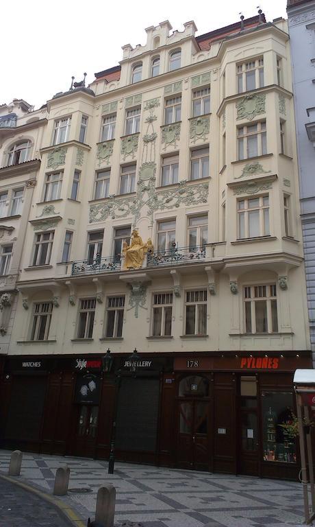 Charles IV Apartments Praha Eksteriør bilde